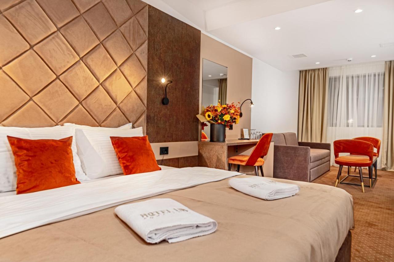 Hotel Ub Aqua Park Ub Ngoại thất bức ảnh