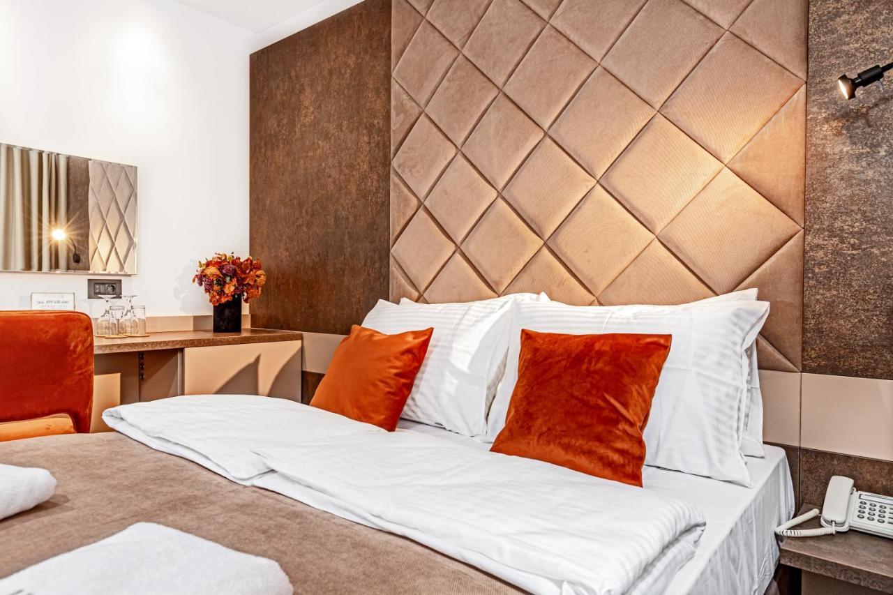 Hotel Ub Aqua Park Ub Ngoại thất bức ảnh