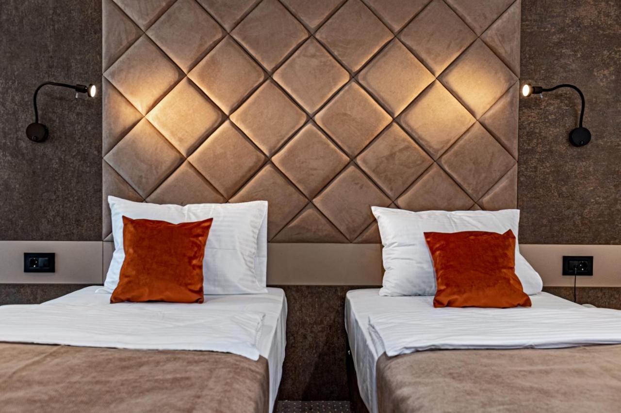 Hotel Ub Aqua Park Ub Ngoại thất bức ảnh