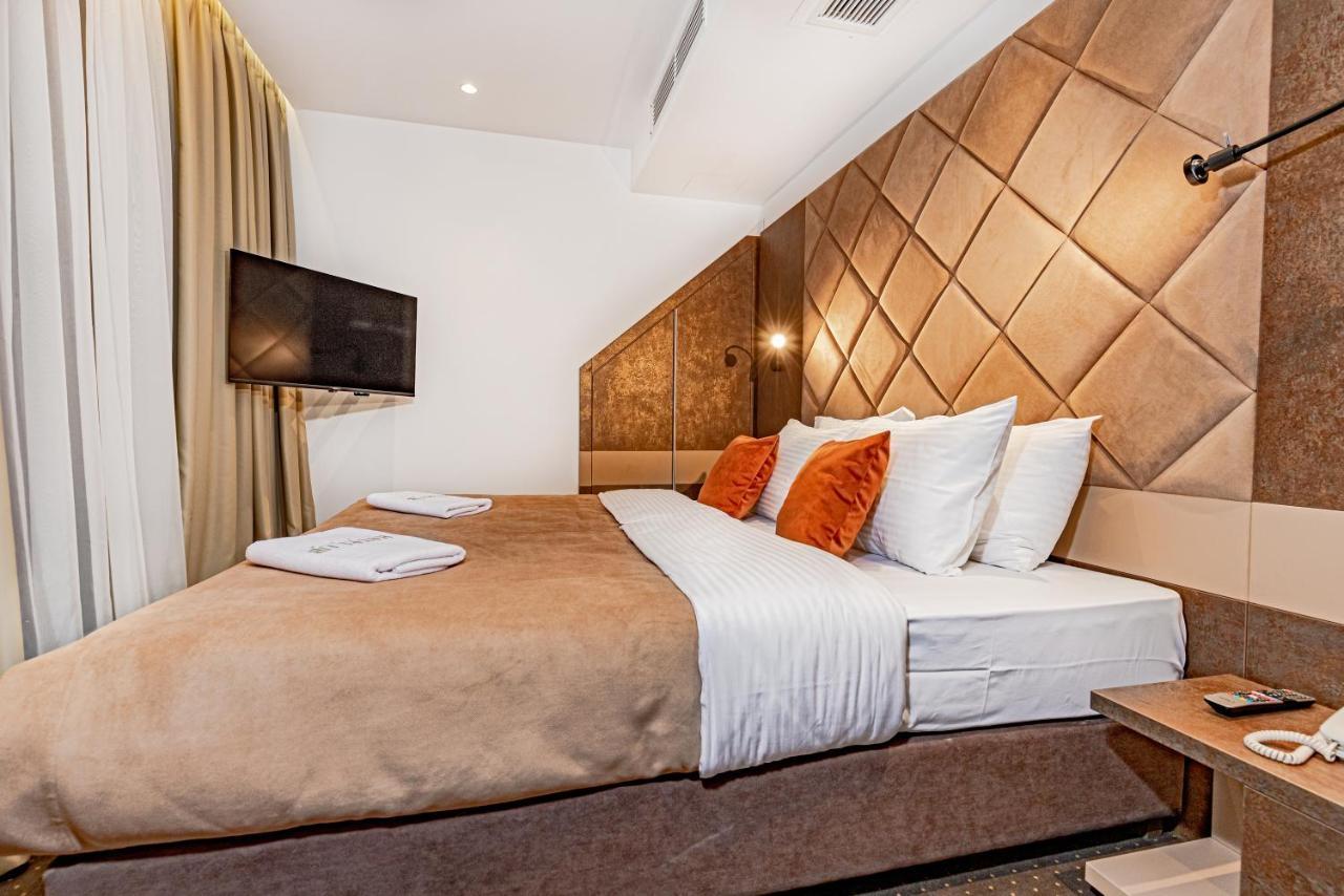 Hotel Ub Aqua Park Ub Ngoại thất bức ảnh