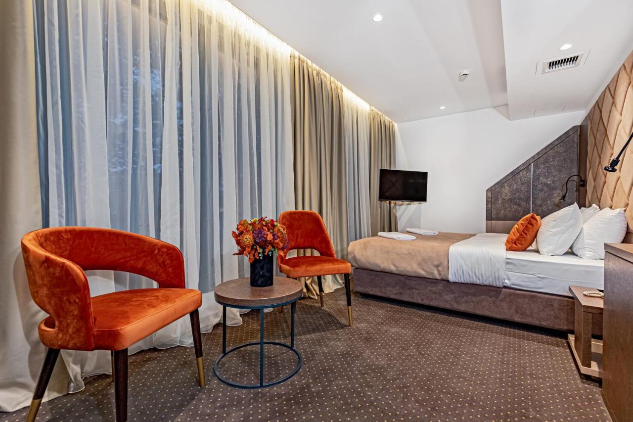 Hotel Ub Aqua Park Ub Ngoại thất bức ảnh